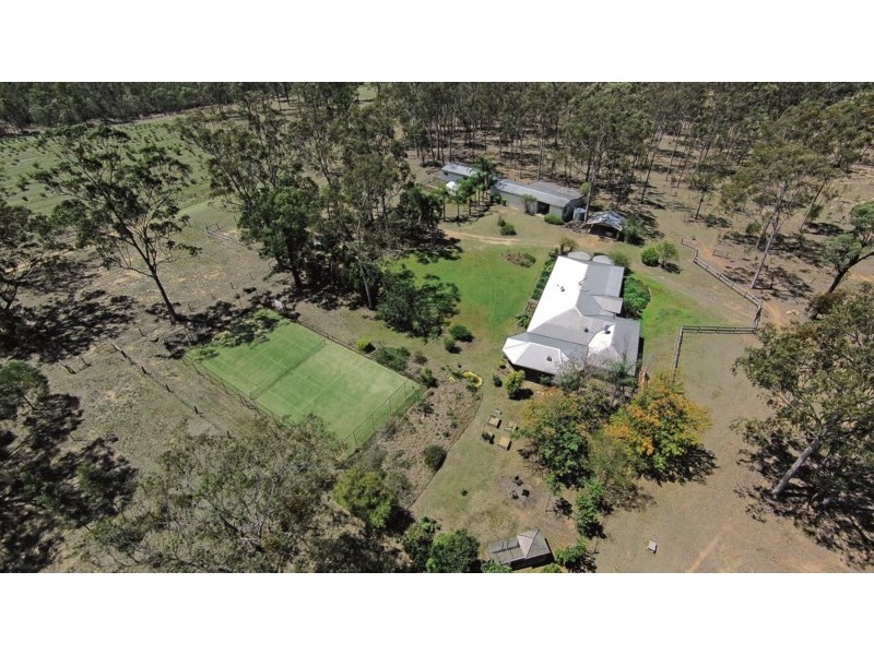 274 Willaura Drive, Mount Hallen QLD 4312