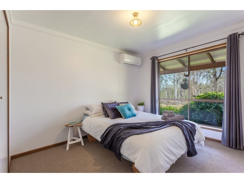 274 Willaura Drive, Mount Hallen QLD 4312