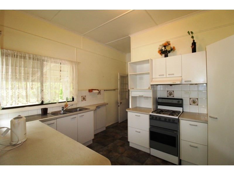 56 Fulham Street, Toogoolawah QLD 4313