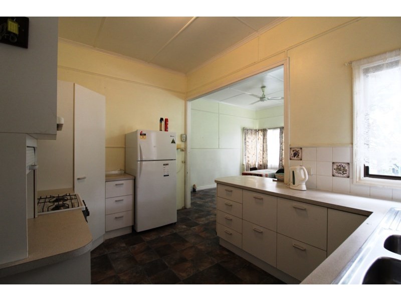 56 Fulham Street, Toogoolawah QLD 4313