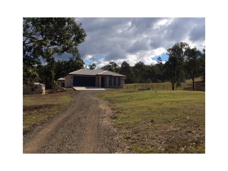 4 Alpine Court, Esk QLD 4312