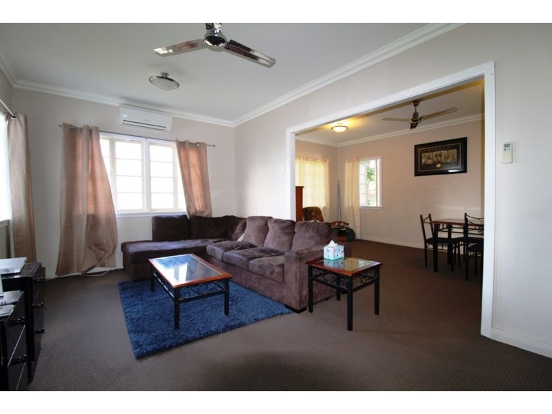 70 Dingyarra Street, Toogoolawah QLD 4313