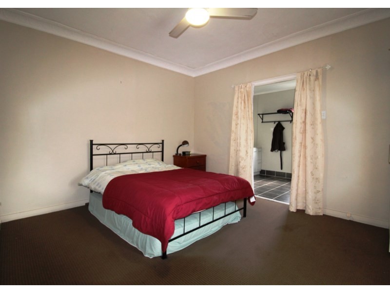 70 Dingyarra Street, Toogoolawah QLD 4313