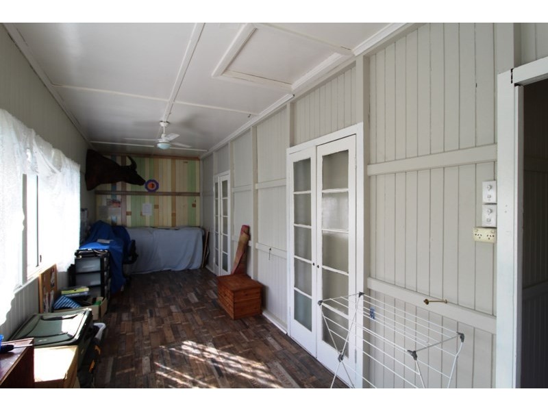 70 Dingyarra Street, Toogoolawah QLD 4313