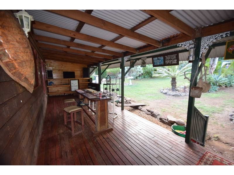 88 Lakeview Drive, Esk QLD 4312