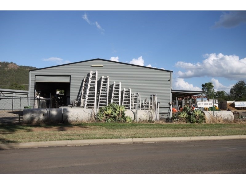 233-235 Ipswich Street, Esk QLD 4312