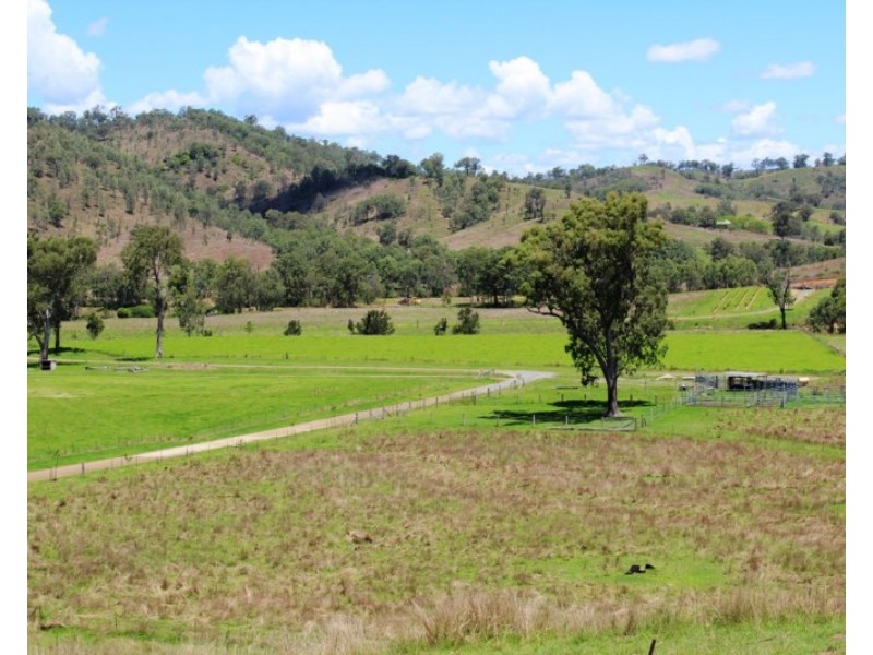 8980 D’Aguilar Highway, Moore QLD 4306