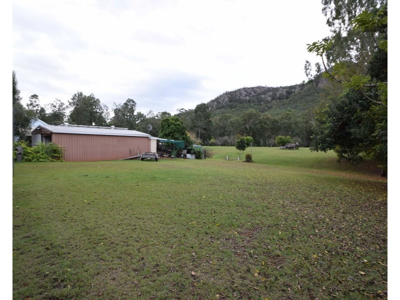 27 Francis Terrace, Esk QLD 4312