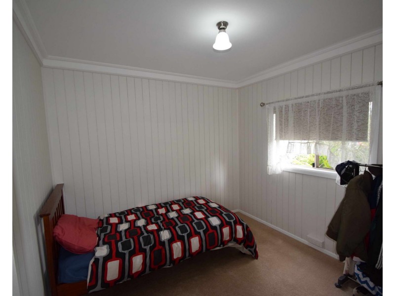 31 Argyle Court, Mount Hallen QLD 4312