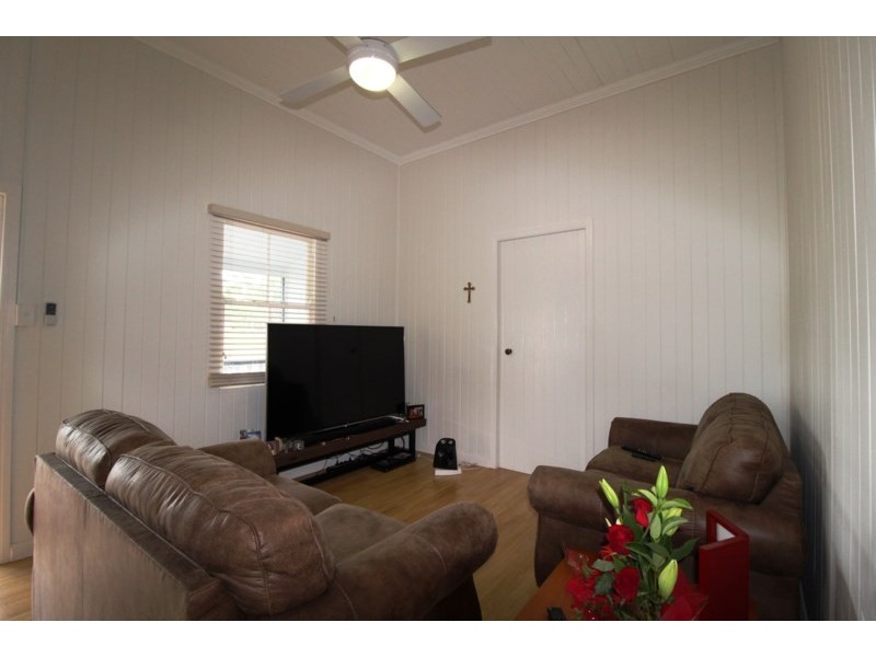 68 George Street, Toogoolawah QLD 4313