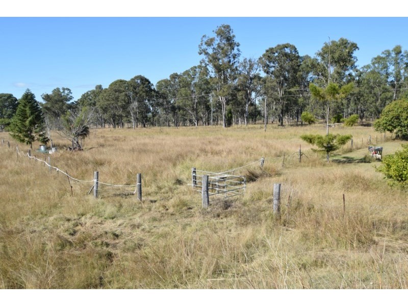 90 Baisdens Lane, Toogoolawah QLD 4313