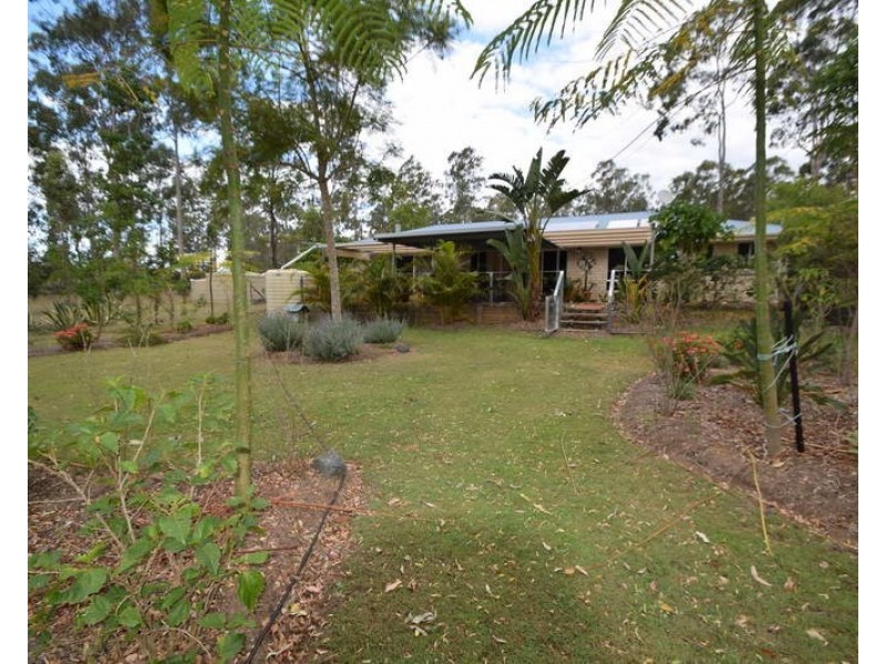 75 Gloucester Court, Mount Hallen QLD 4312