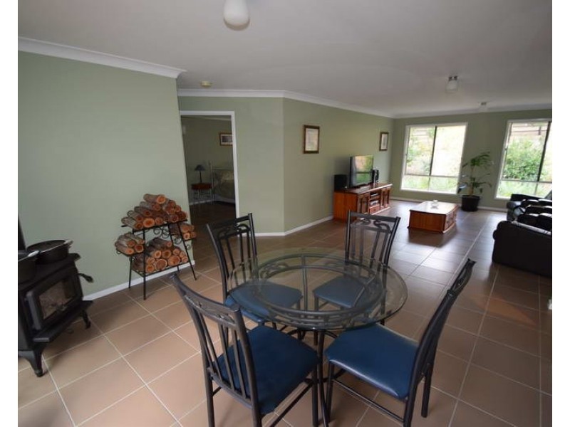 75 Gloucester Court, Mount Hallen QLD 4312