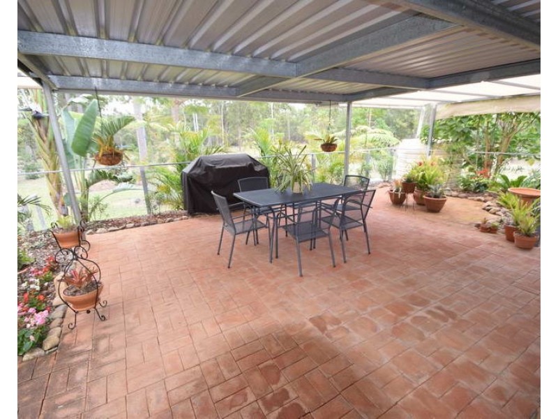 75 Gloucester Court, Mount Hallen QLD 4312