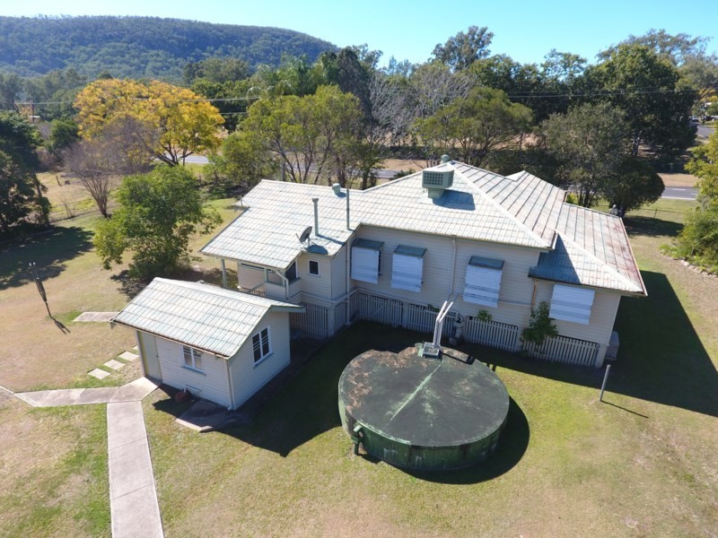 49 Middle Street, Esk QLD 4312