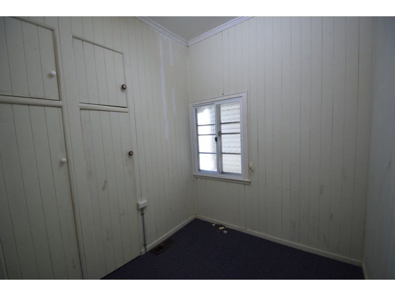 49 Middle Street, Esk QLD 4312