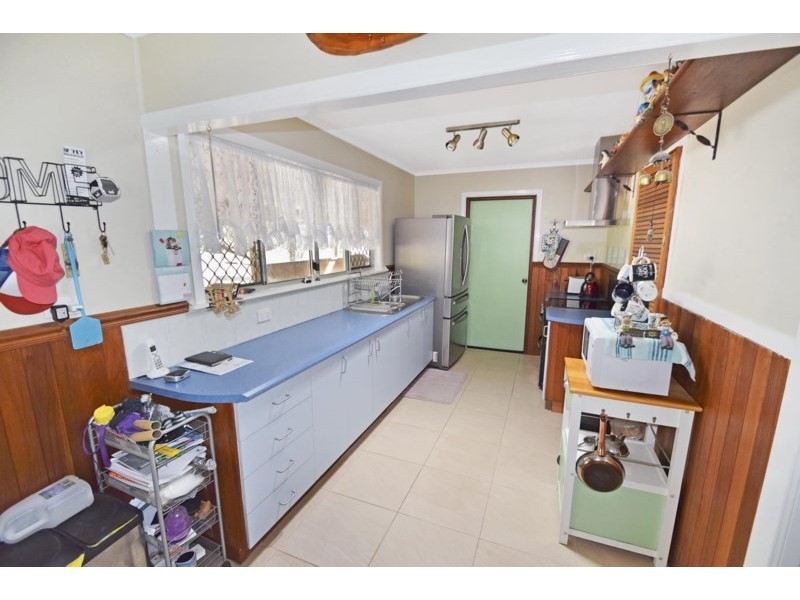 8 BARBOUR Street, Esk QLD 4312