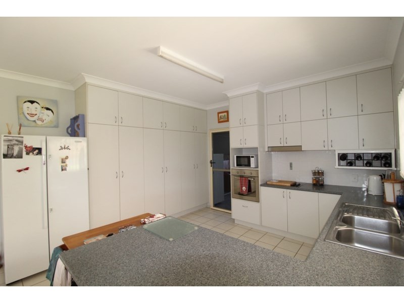 2/4 George Street, Toogoolawah QLD 4313