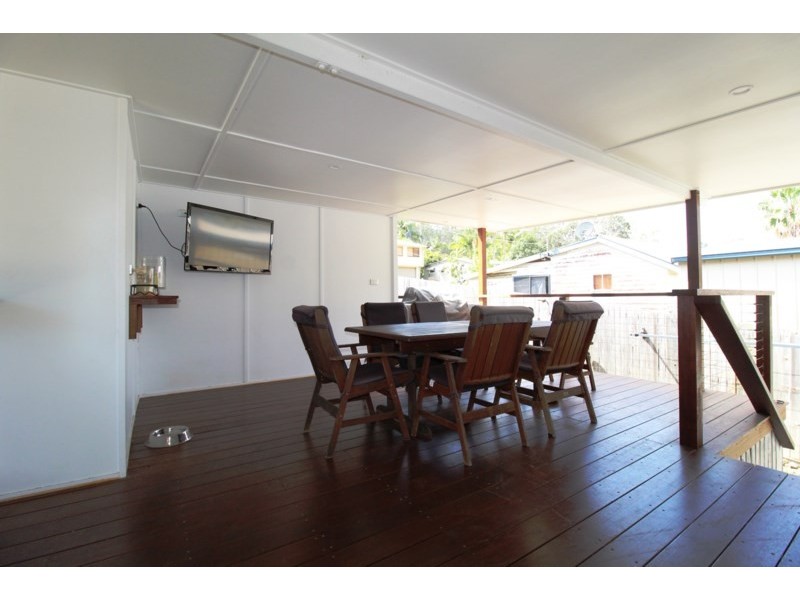 9 Third Avenue, Somerset Dam QLD 4312