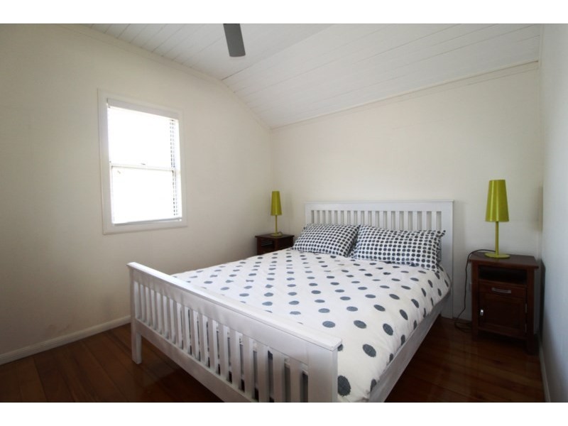 9 Third Avenue, Somerset Dam QLD 4312