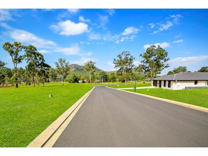 1 The Chase Drive, Esk QLD 4312