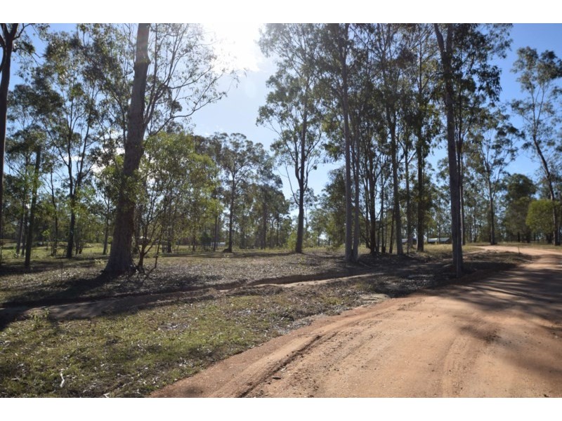 190 Edinburgh Drive, Mount Hallen QLD 4312