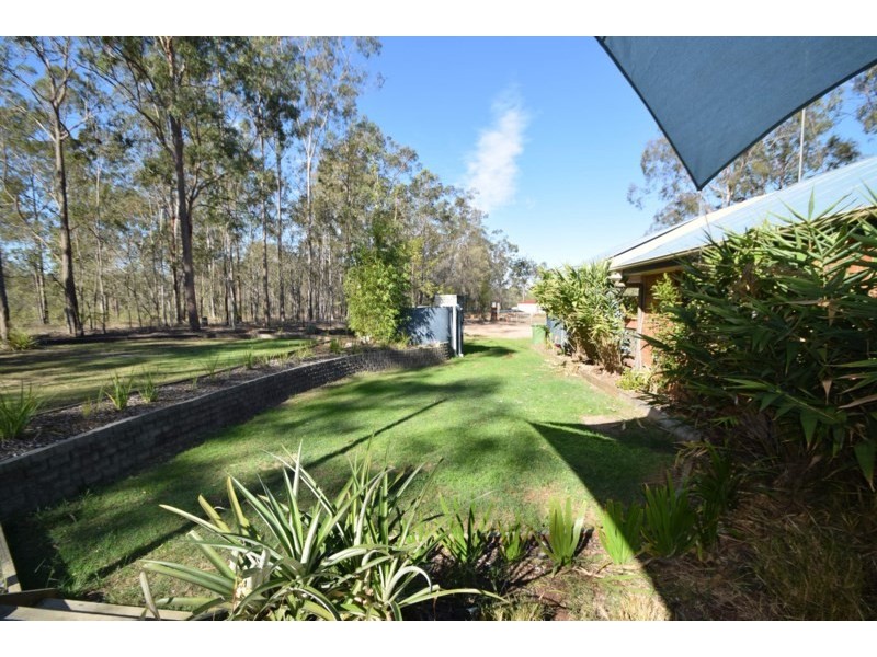 190 Edinburgh Drive, Mount Hallen QLD 4312