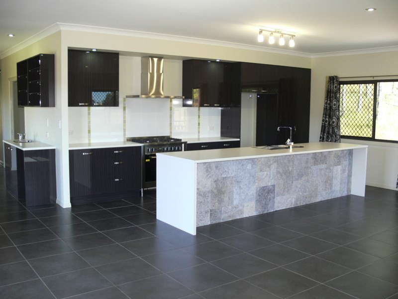 24 Jelica Place, Esk QLD 4312