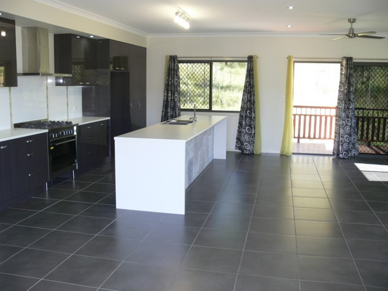 24 Jelica Place, Esk QLD 4312