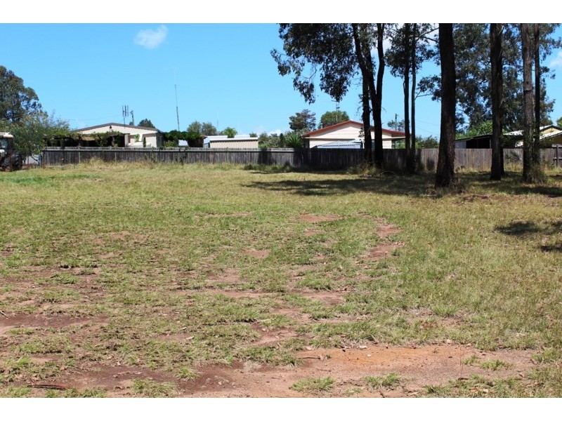 29 Morris Street, Blackbutt QLD 4306