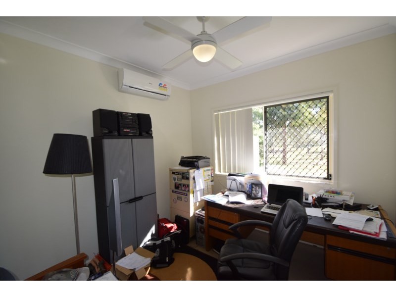 189 Edinburgh Drive, Mount Hallen QLD 4312