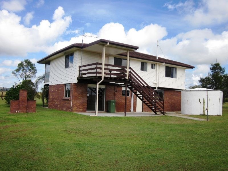 2 Harch Road, Toogoolawah QLD 4313