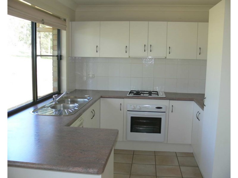 35 Argyle Court, Mount Hallen QLD 4312