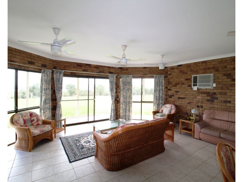 234 Paddy Gully Road, Glen Esk QLD 4312