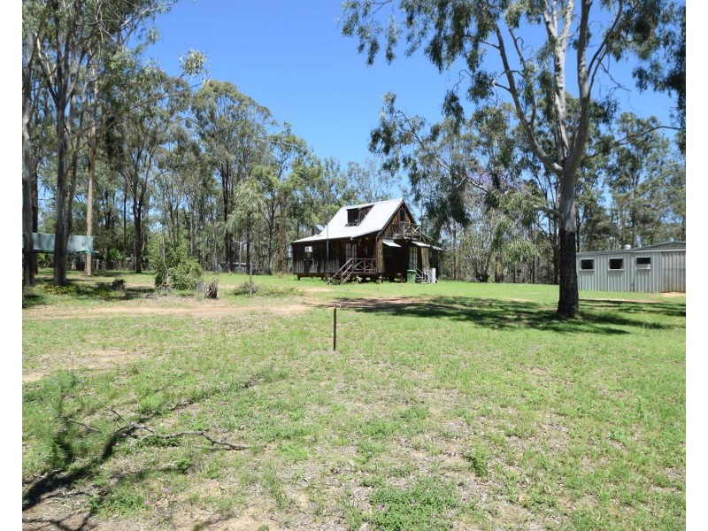 36 Pine Crescent, Esk QLD 4312