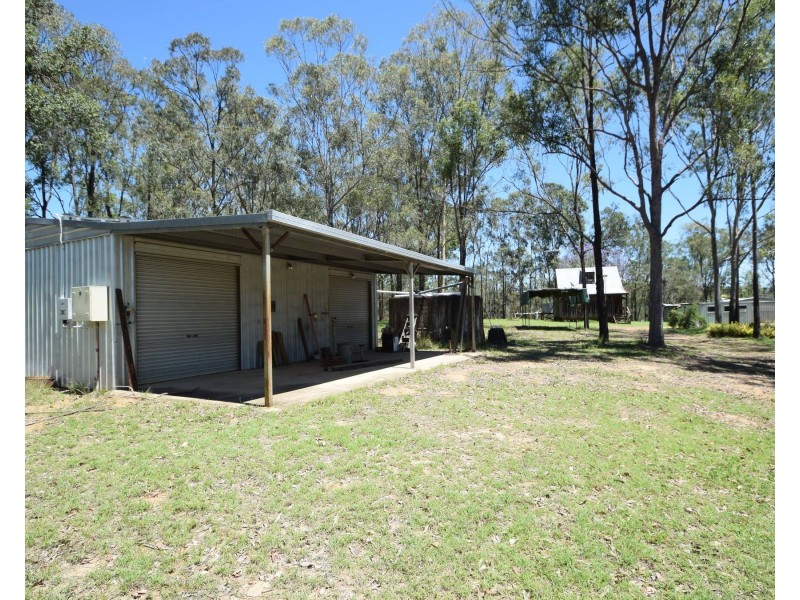 36 Pine Crescent, Esk QLD 4312