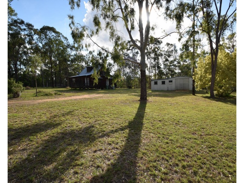 36 Pine Crescent, Esk QLD 4312