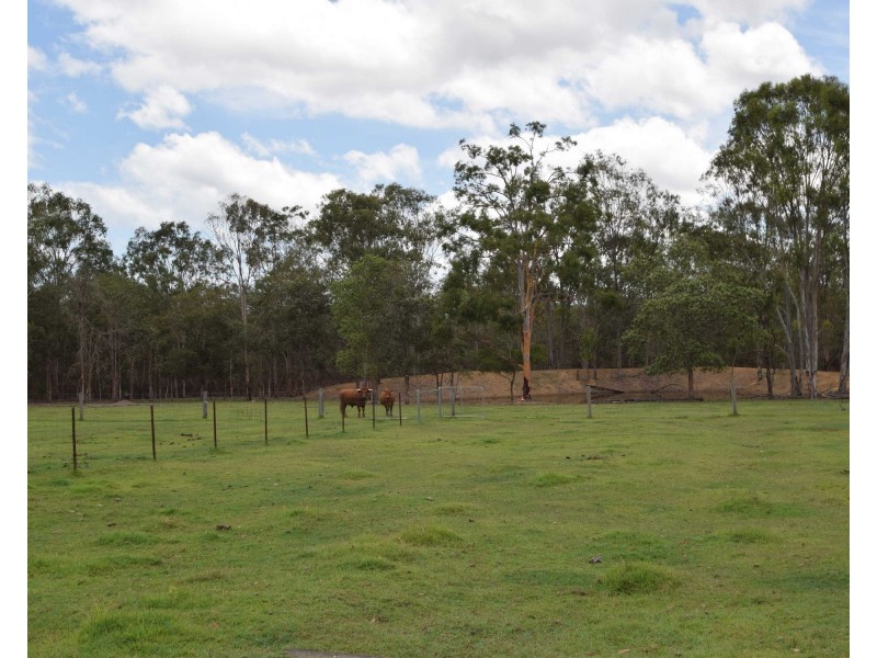 54 Dunlop Road, Esk QLD 4312