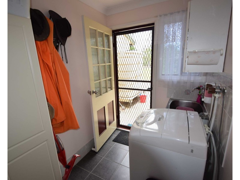 54 Dunlop Road, Esk QLD 4312