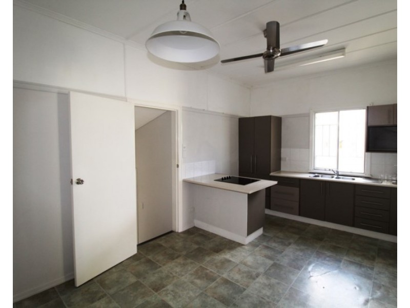 83 Fulham Street, Toogoolawah QLD 4313