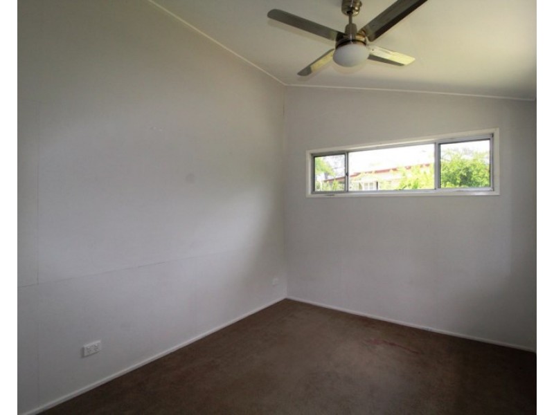 83 Fulham Street, Toogoolawah QLD 4313