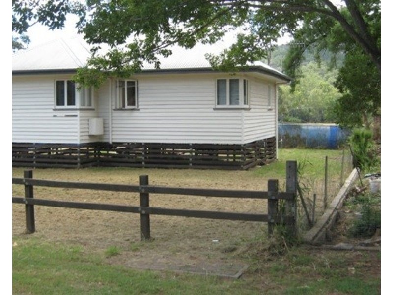 251 Ipswich Street, Esk QLD 4312