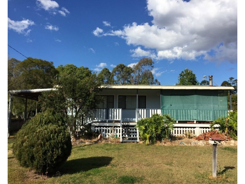 16 Short Street, Esk QLD 4312