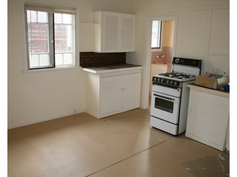 73 Dingyarra Street, Toogoolawah QLD 4313