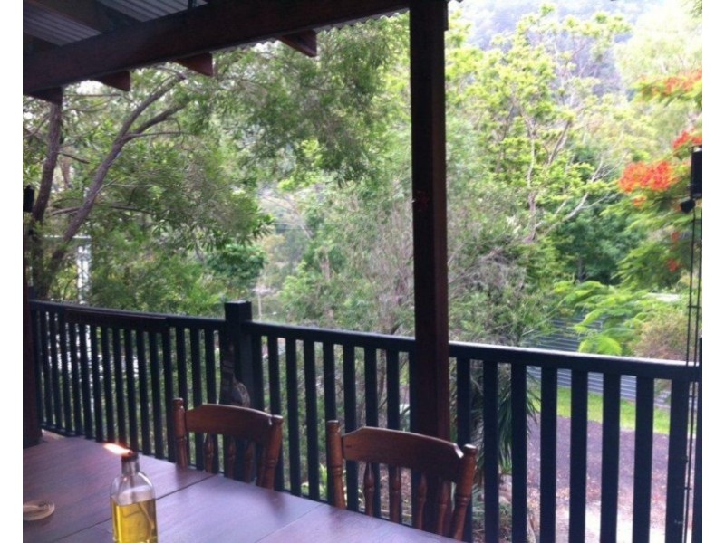 9 Jubilee Street, Somerset Dam QLD 4312