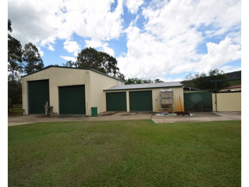 72 Creek Street, Esk QLD 4312