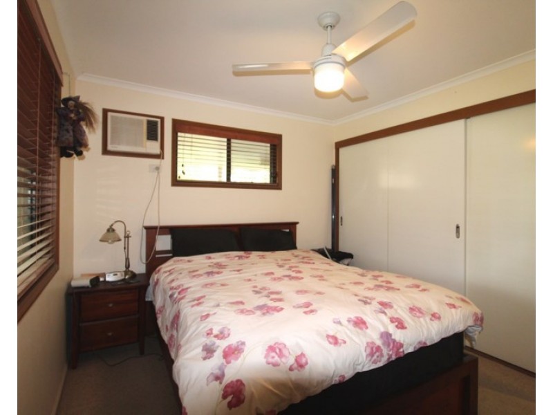 72 Creek Street, Esk QLD 4312