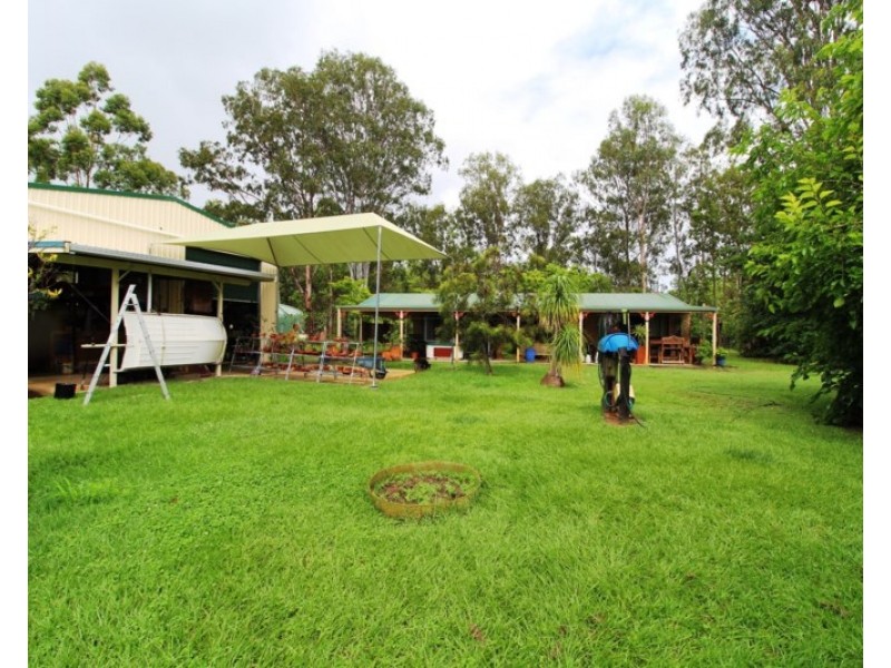 72 Creek Street, Esk QLD 4312