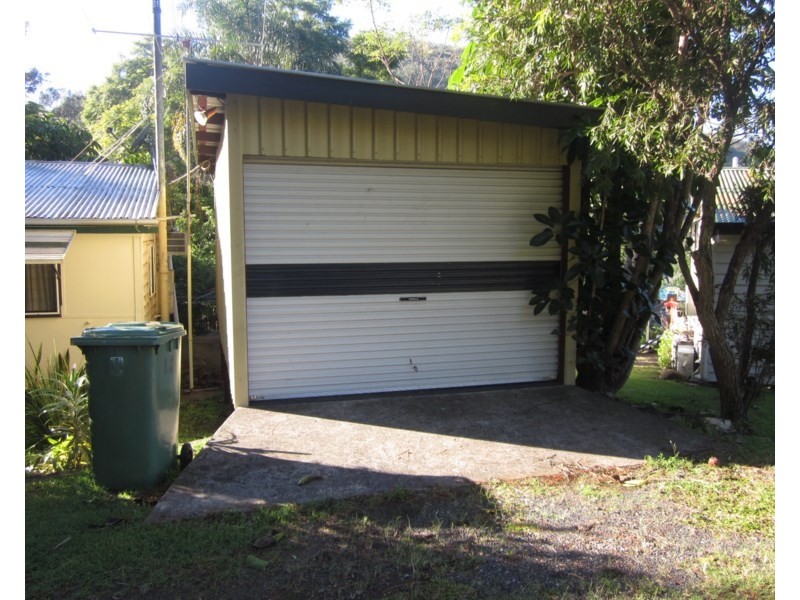 4 Rocky Street, Somerset Dam QLD 4312