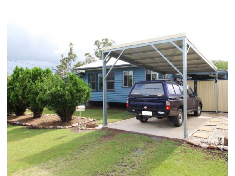 19 Alexandra Street, Toogoolawah QLD 4313